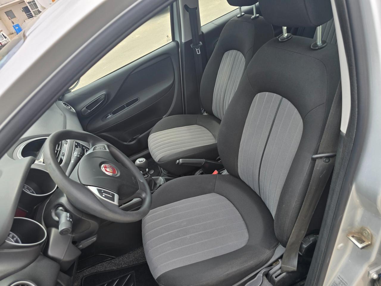 Fiat Punto 1.2 8V 5 porte Street