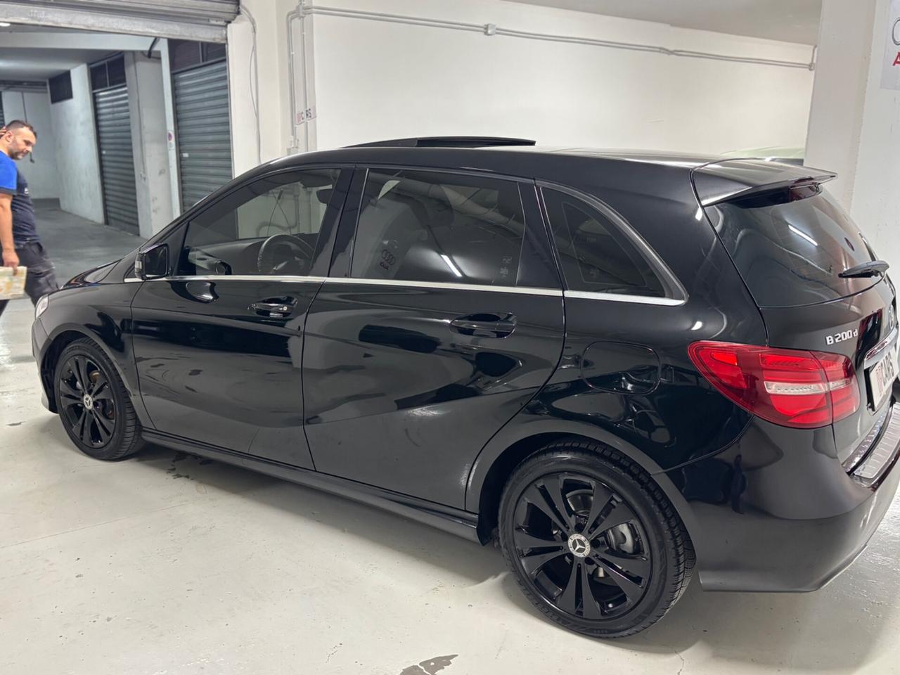 Mercedes-benz B 200 d Automatic 4Matic Sport