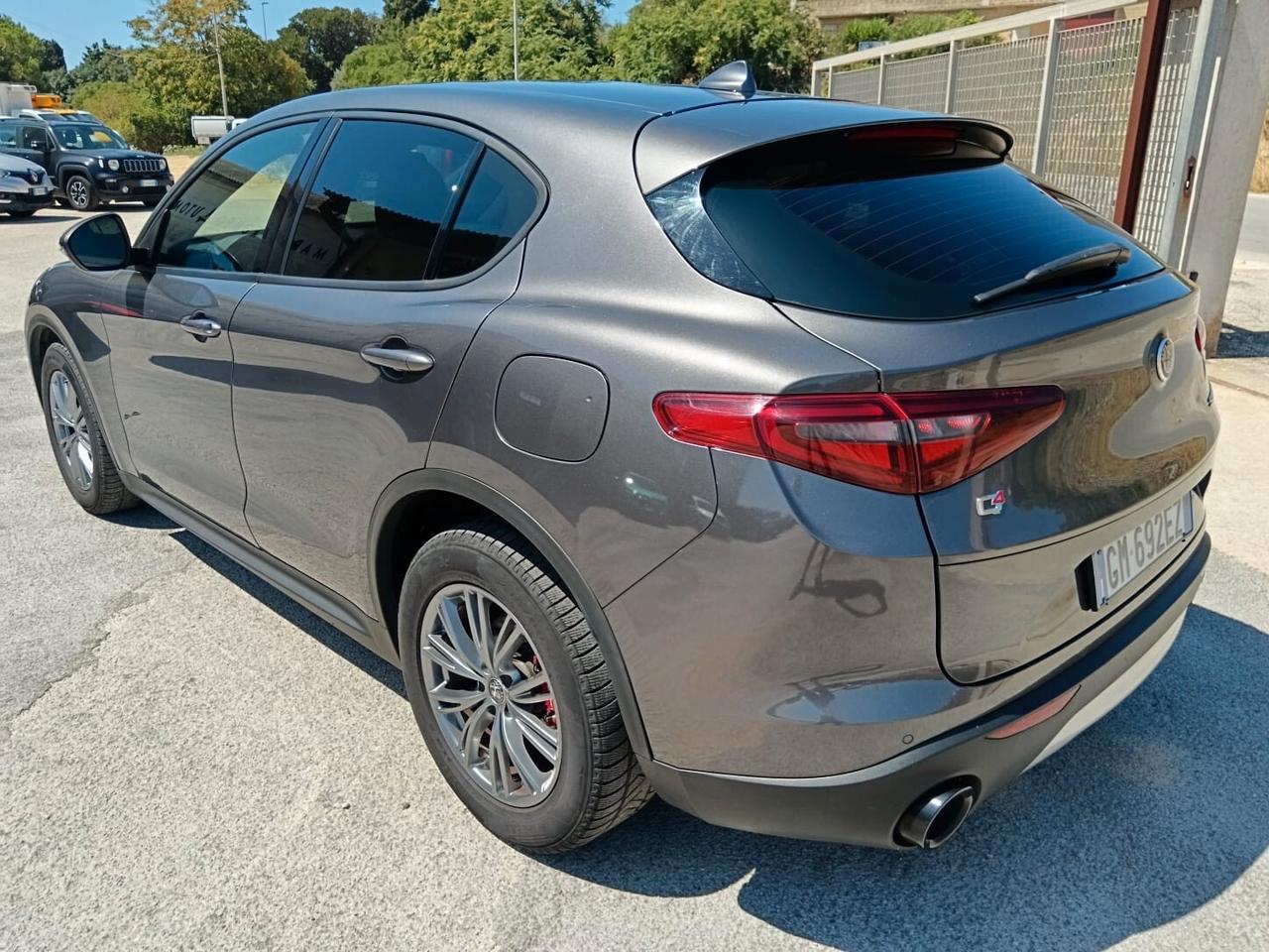 Alfa Romeo Stelvio 2.2 Turbodiesel 190 CV AT8 Q4 Business