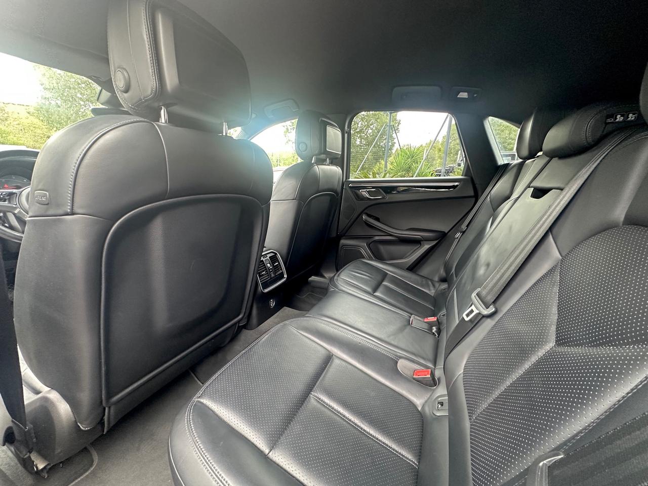 Porsche Macan 3.0 S Diesel Black edition Rs Sport Service Permute Rate Garanzia