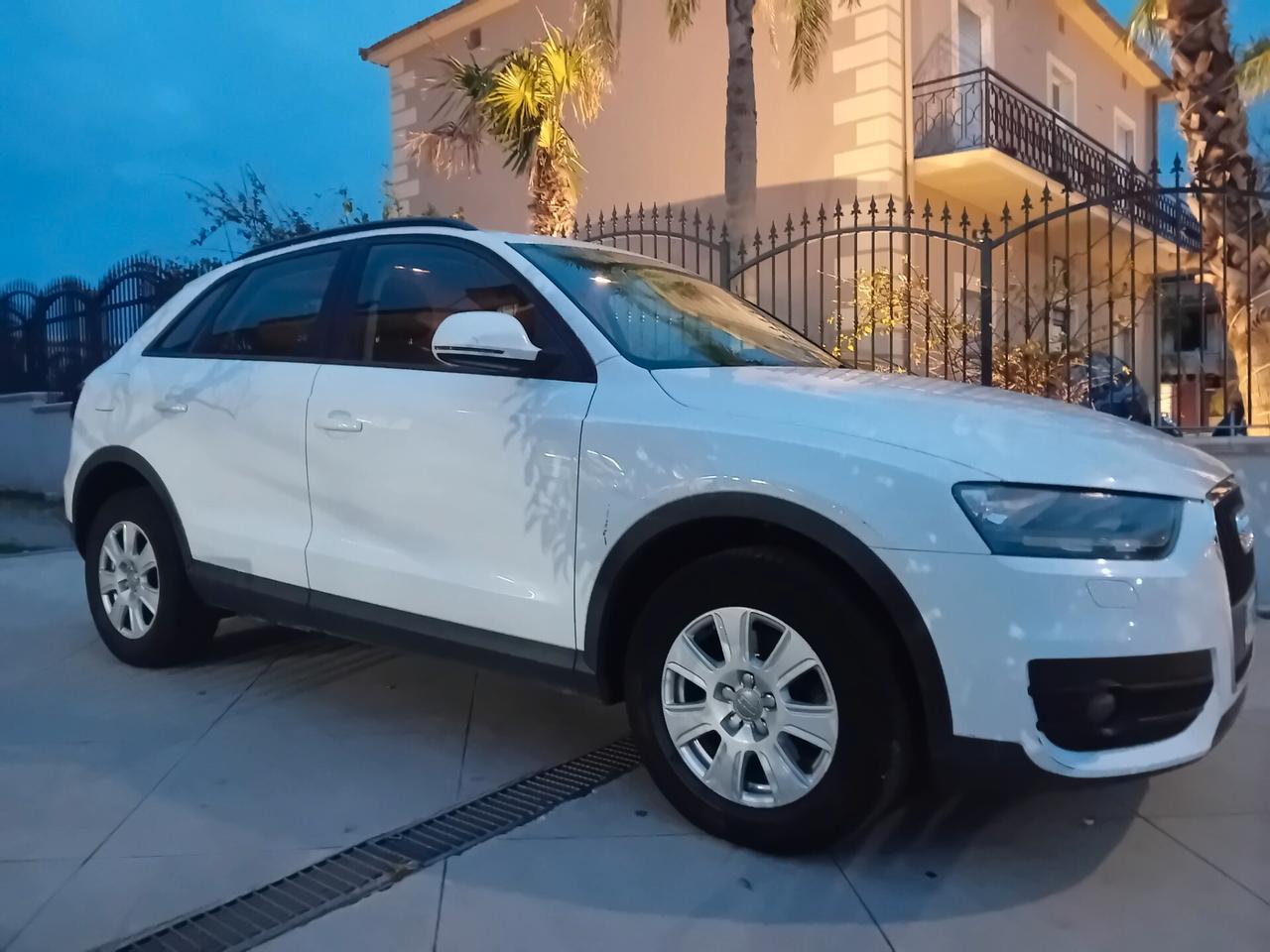 Audi Q3 2.0 TDI quattro Business