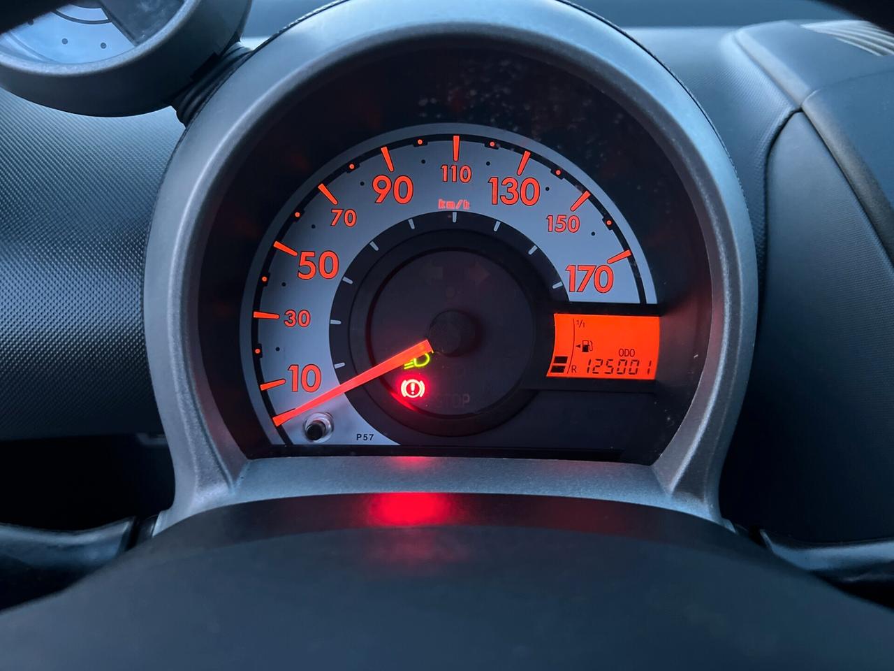 Peugeot 107 1.0 5p. Sweet Years TAGLIANDATA