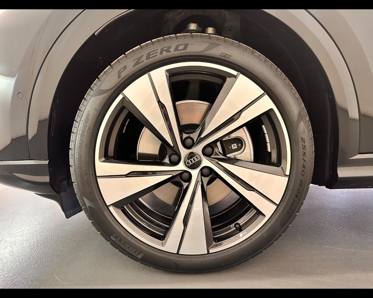 AUDI Q5 SPORTBACK E-HYBRID S-TRONIC QUATTRO S-LINE EDITION