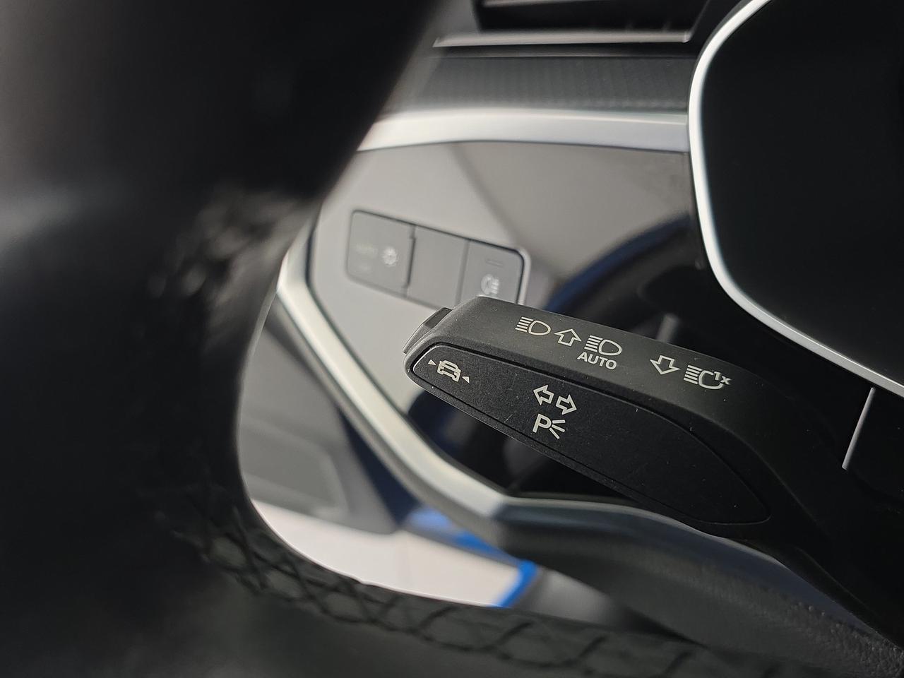 Audi Q3 sportback 35 2.0 tdi s line edition quattro s-tronic