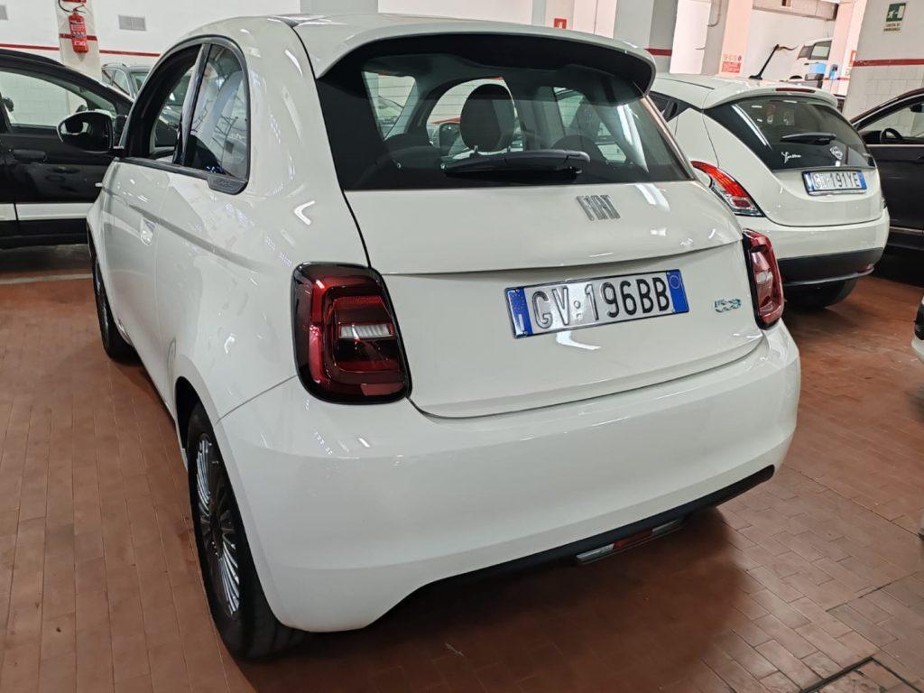FIAT 500e Berlina 42 kWh