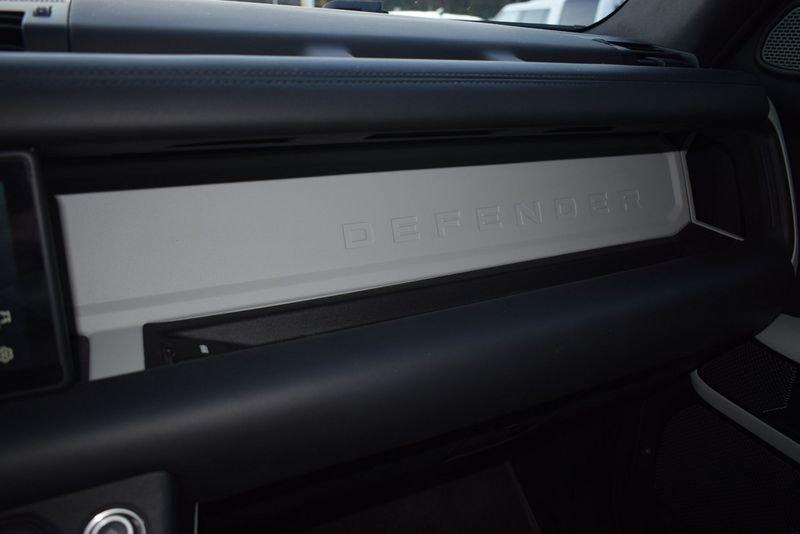 Land Rover Defender Defender 110 2.0 SD4 240CV AWD Auto HSE