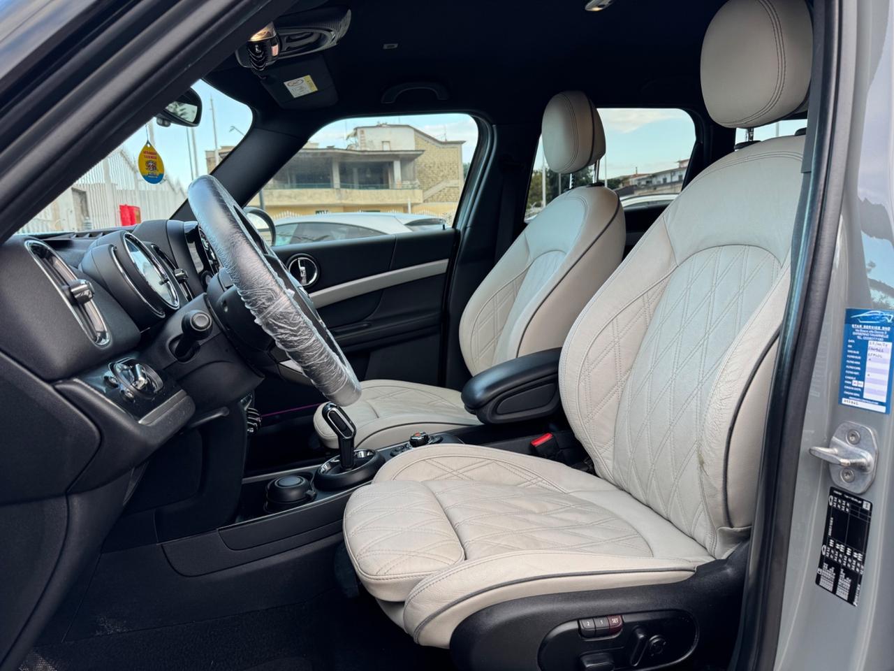 Mini Countryman 2.0 Cooper D NAVI/PELLE FARI LED