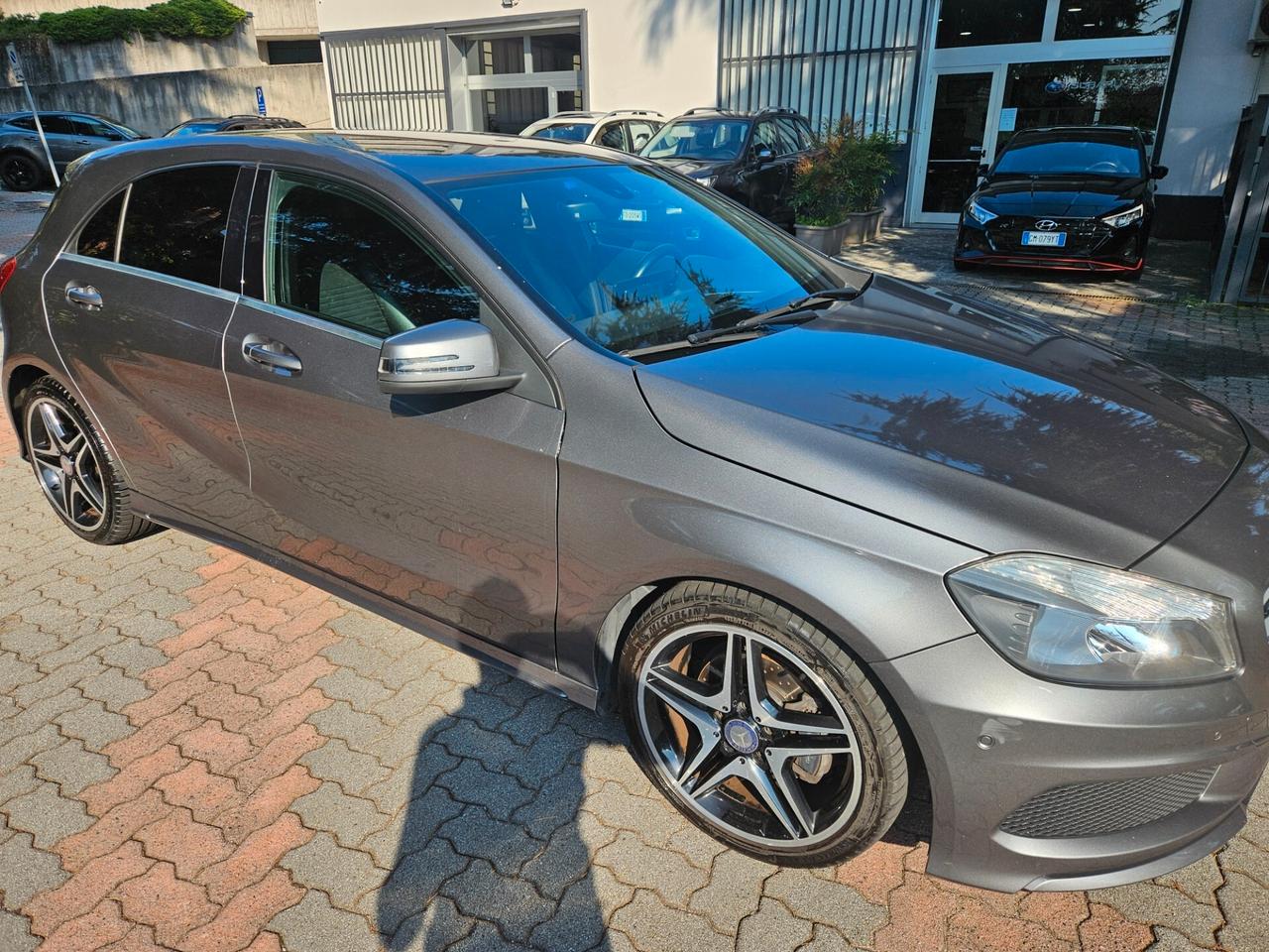 Mercedes-benz A 180 CDI Premium AMG INTERNO / ESTERNO
