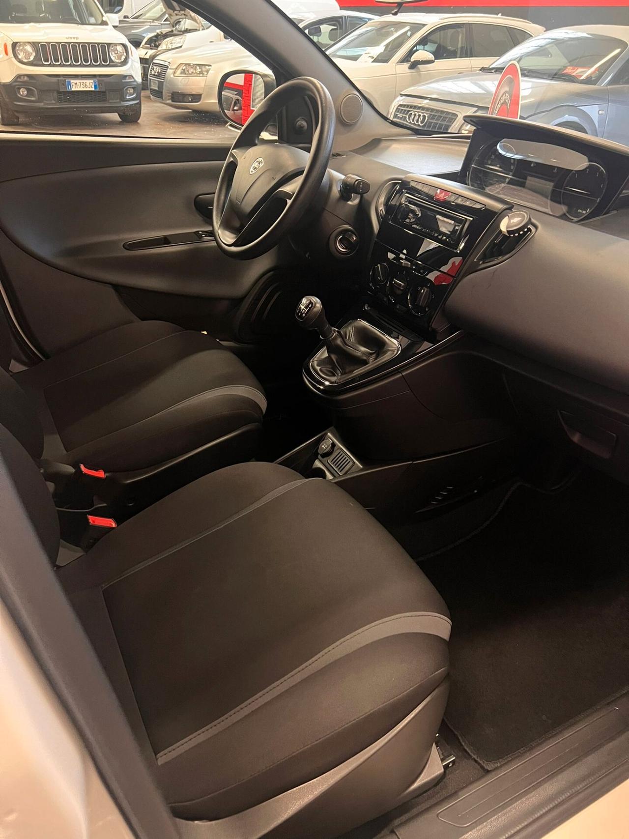 Lancia Ypsilon 1.3 MJT 16V 95 CV 5 porte S&S Platinum