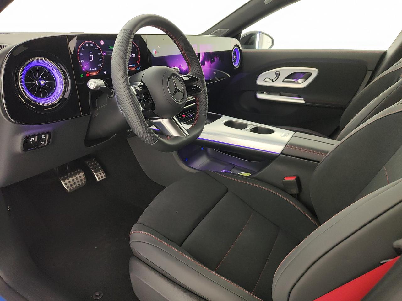 Mercedes-Benz CLA 200 4MATIC