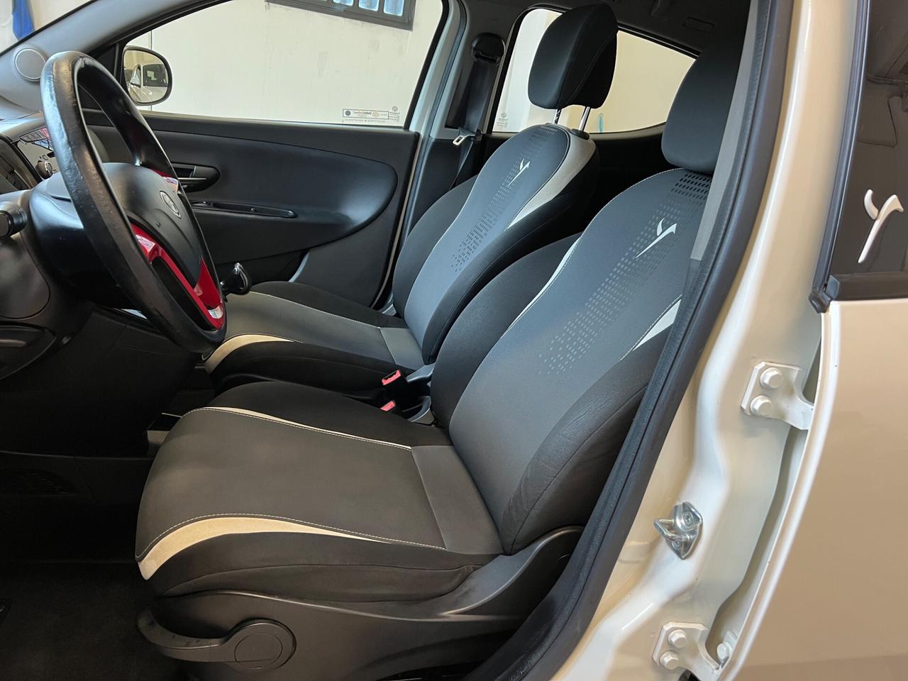 Lancia Ypsilon 1.2 69 CV 5 porte GPL Ecochic Elefantino