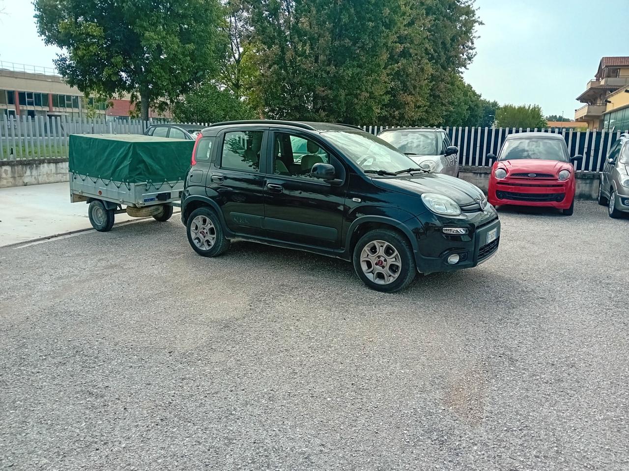 Fiat Panda 1.3 MJT 95 CV 4x4 con Gancio e Carrello
