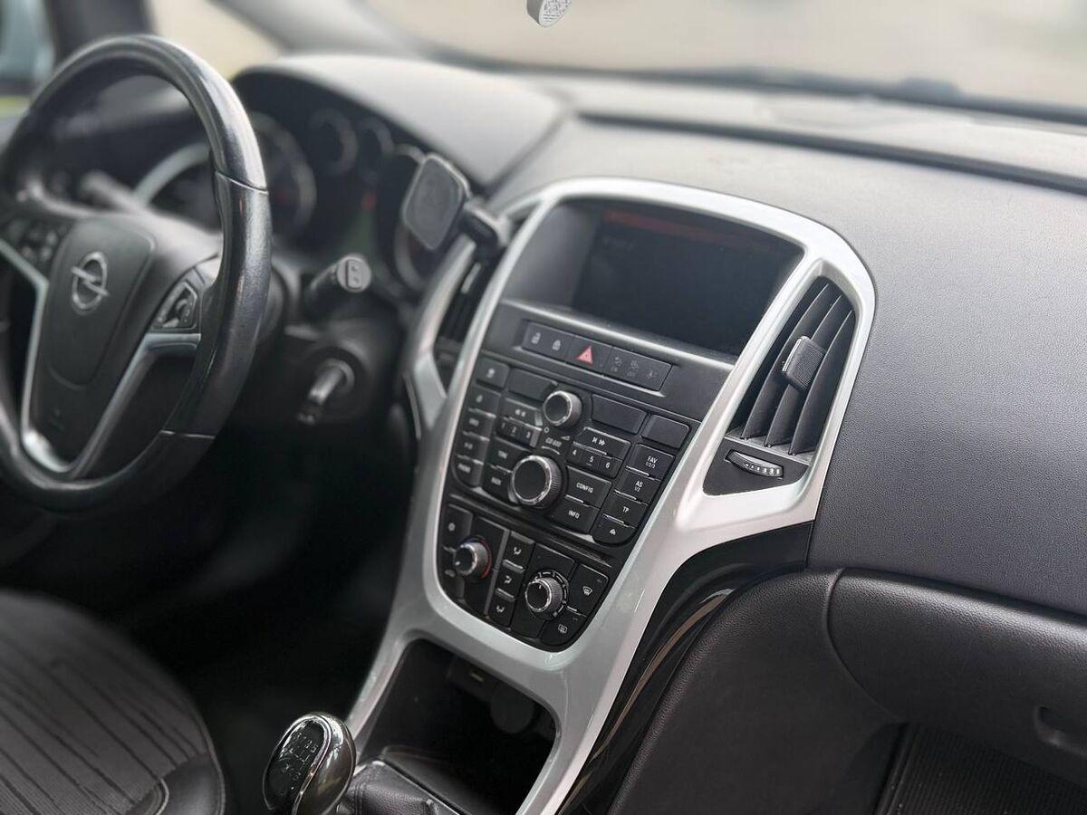 Opel Astra 1.7 cdti Cosmo 110cv