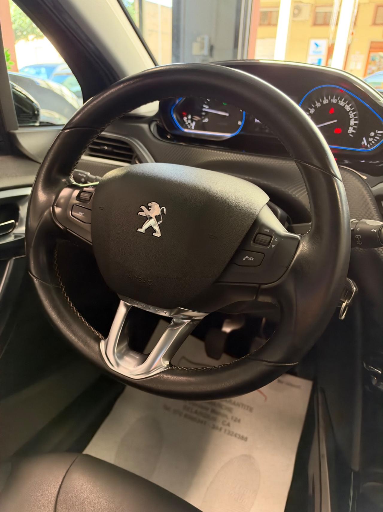 Peugeot 2008 1.5 HDi 100 Cv Allure Pack