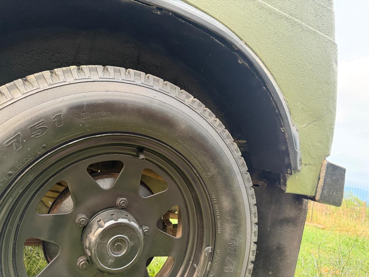 Suzuki SJ 410 SJ413 Berlina Sport