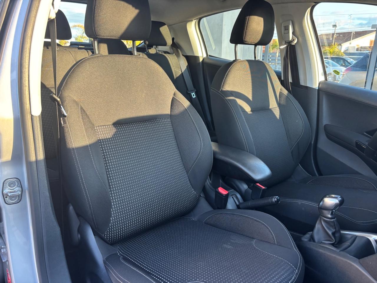 Peugeot 208 PureTech 82 5 porte Allure