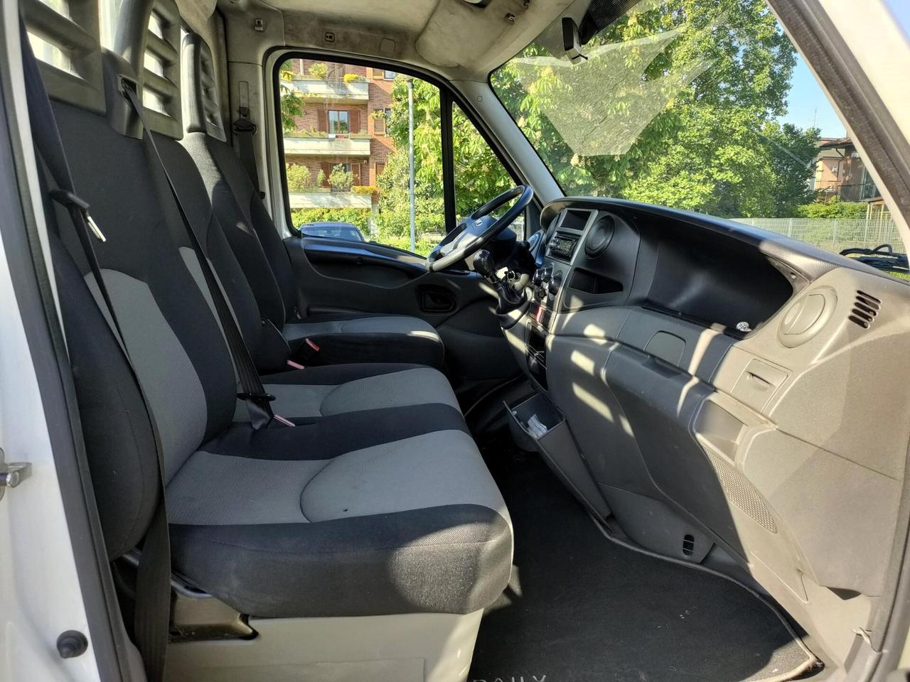 Iveco Daily 35S11 2.3 HPT 78kw cassone fisso