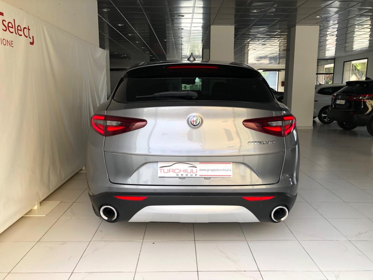 Alfa Romeo Stelvio 2.2 Turbodiesel 160 CV AT8 RWD Sport-Tech