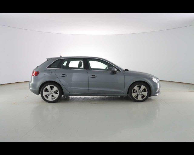 AUDI A3 SPB 1.6 TDI clean diesel Ambition