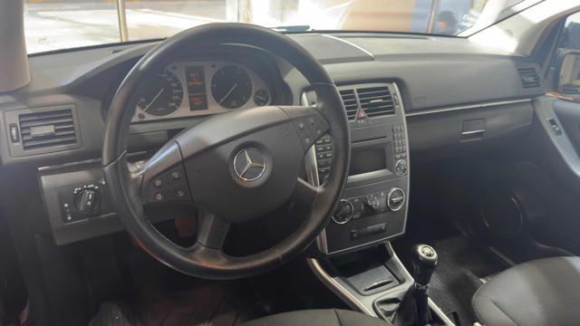 MERCEDES-BENZ B 180 CDI Sport