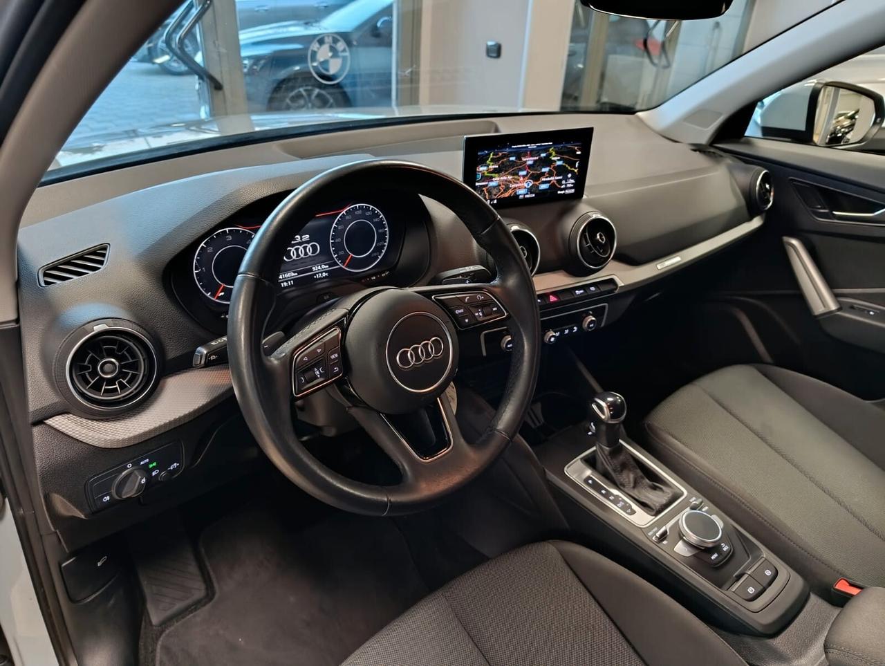 Audi Q2 35 TDI S tronic Business