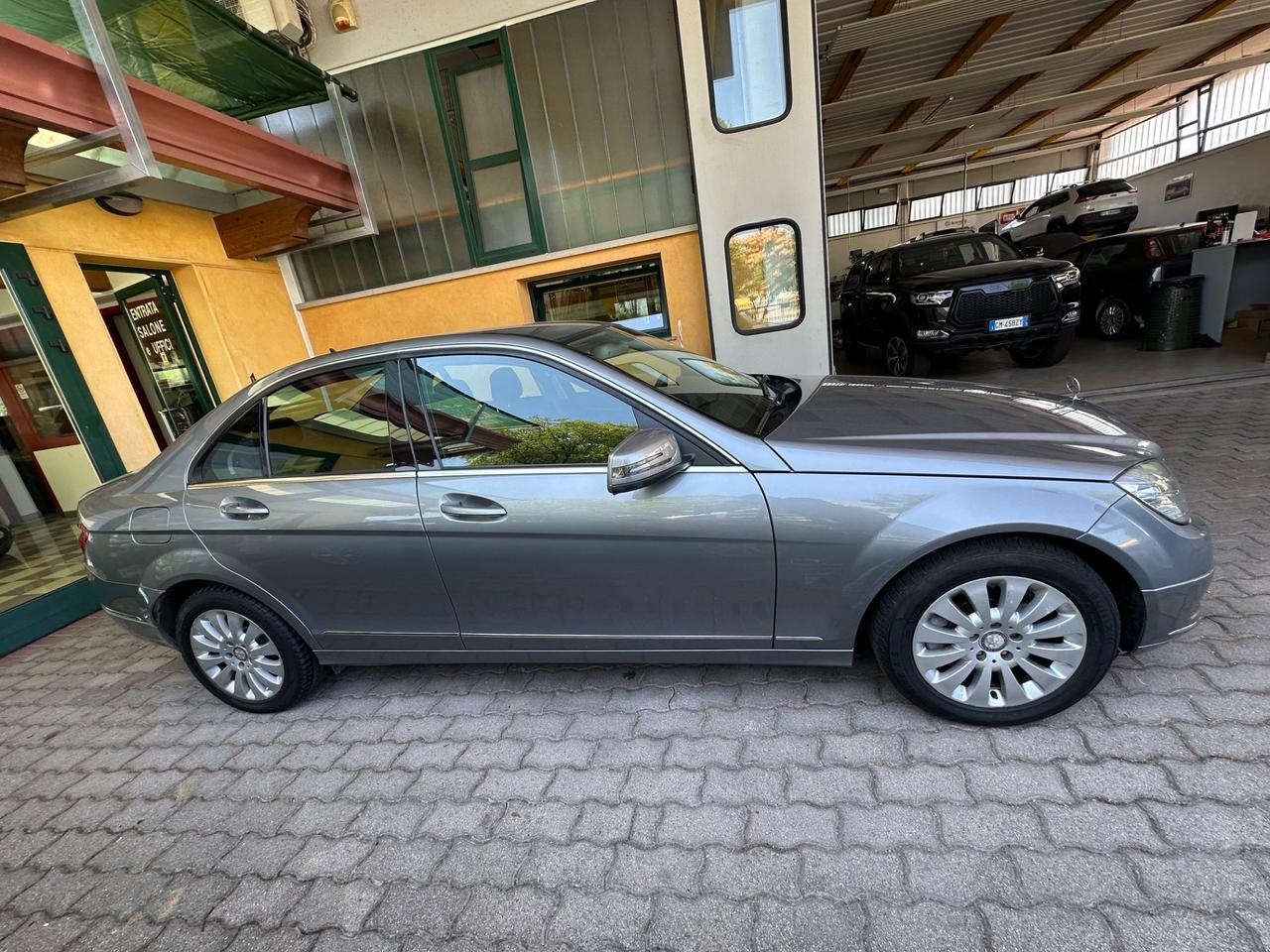 Mercedes-benz C 220 CDI BlueEFFICIENCY Elegance