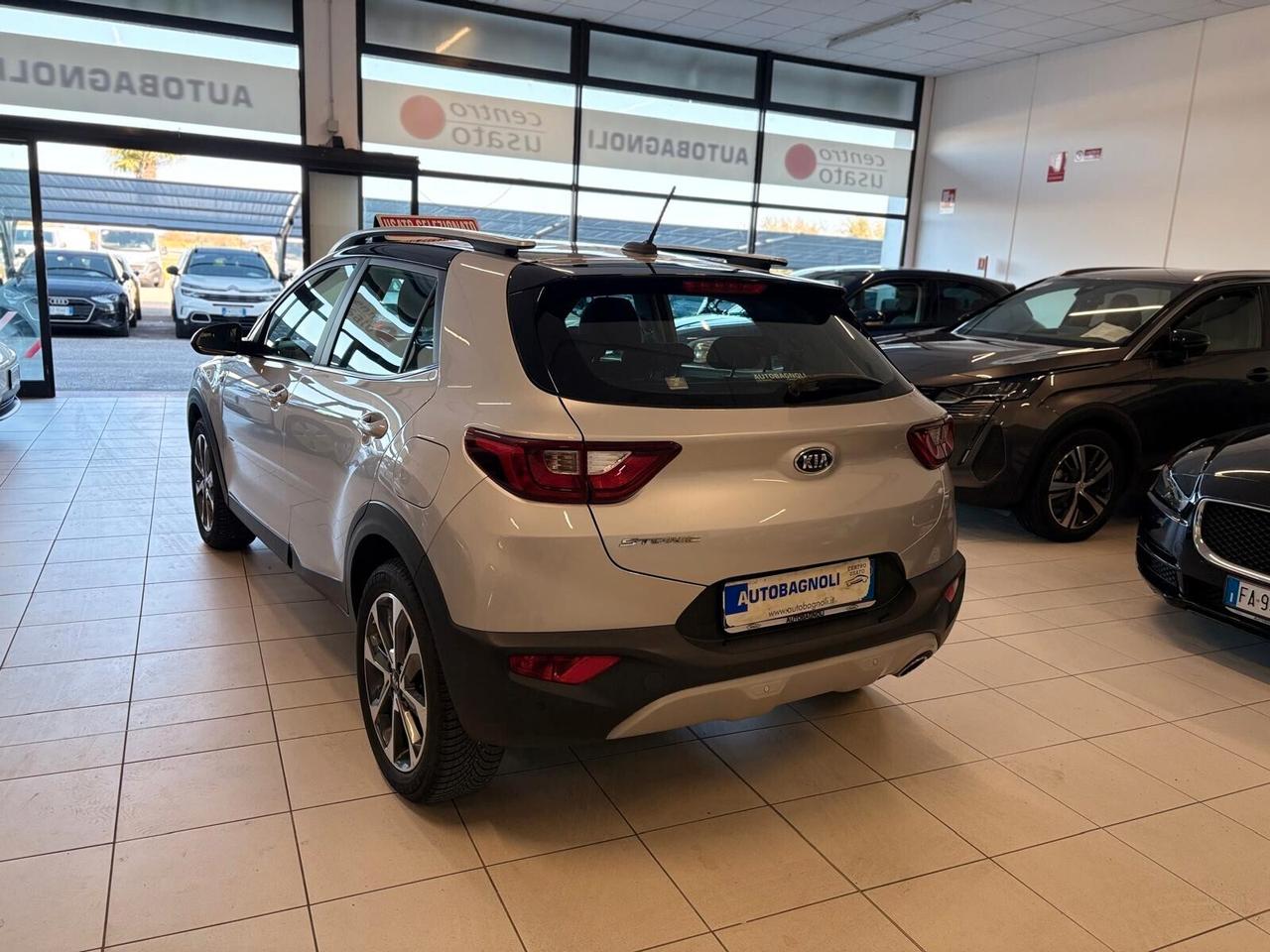 Kia Stonic STYLE 1.4 MPI 100 CV 6mt UNICO PR.