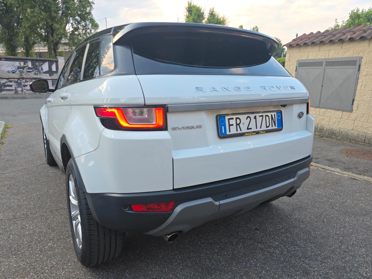RANGE ROVER Evoque SE Dynamic 4WD 2.0 td4 Auto.