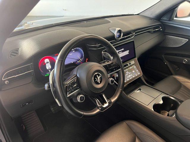 MASERATI Grecale MHEV 300 CV AWD GT
