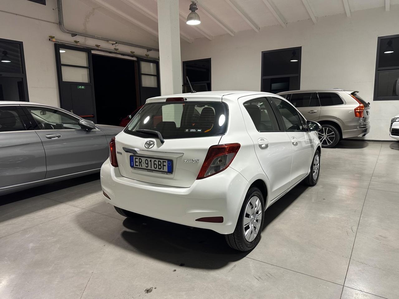 Toyota Yaris 1.3 5 porte Lounge