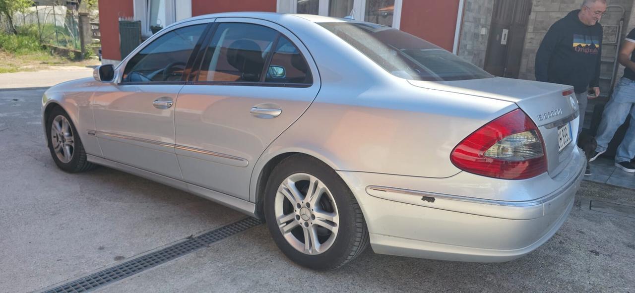 Mercedes-benz E 220 CDI cat Avantgarde