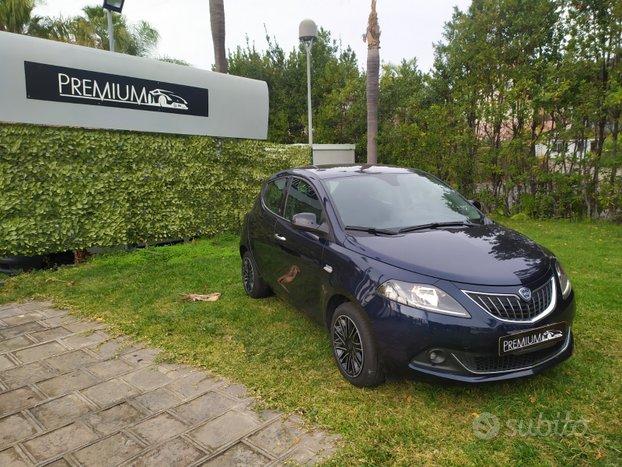 LANCIA Ypsilon hybrid