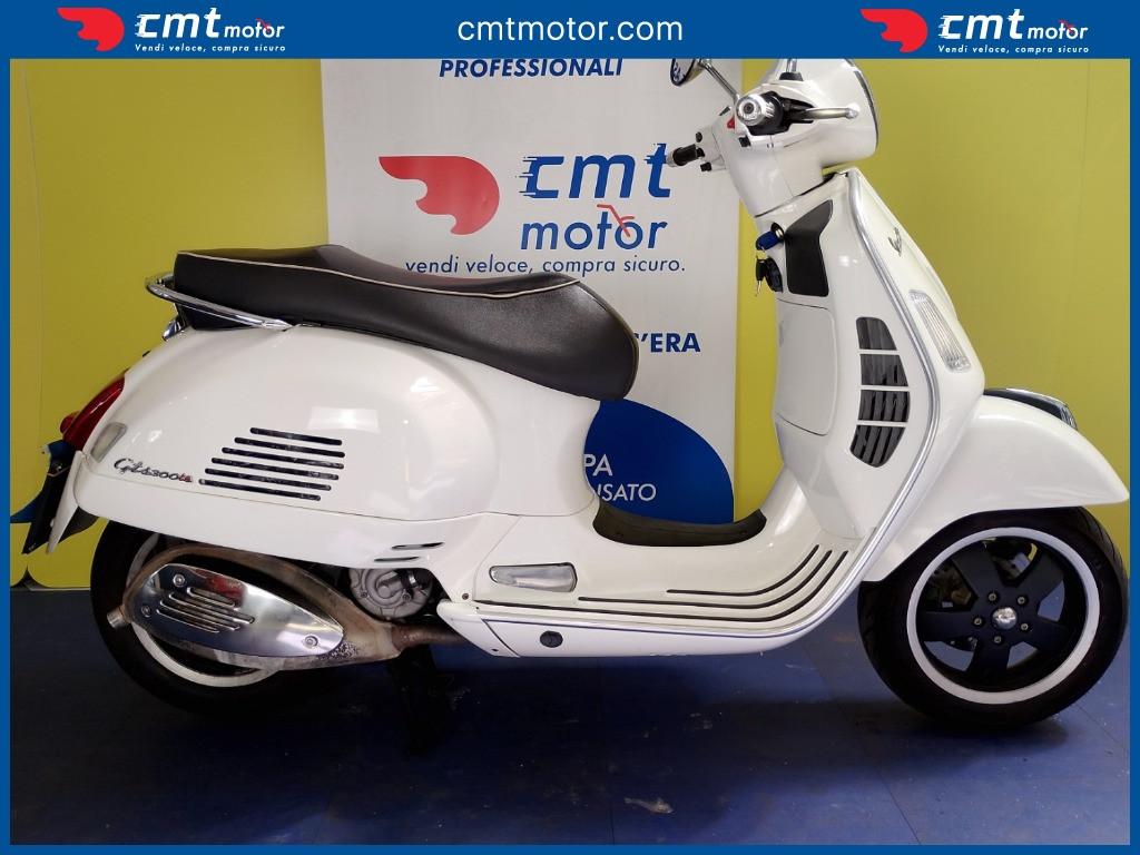 Vespa GTS 300 - 2010