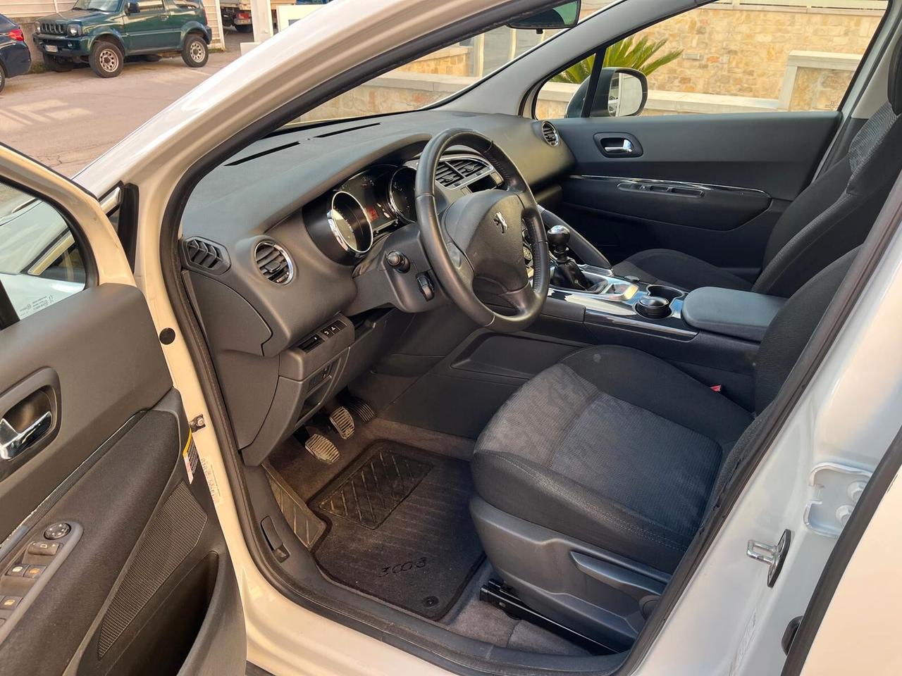 Peugeot 3008 1.6 HDi 110CV Business