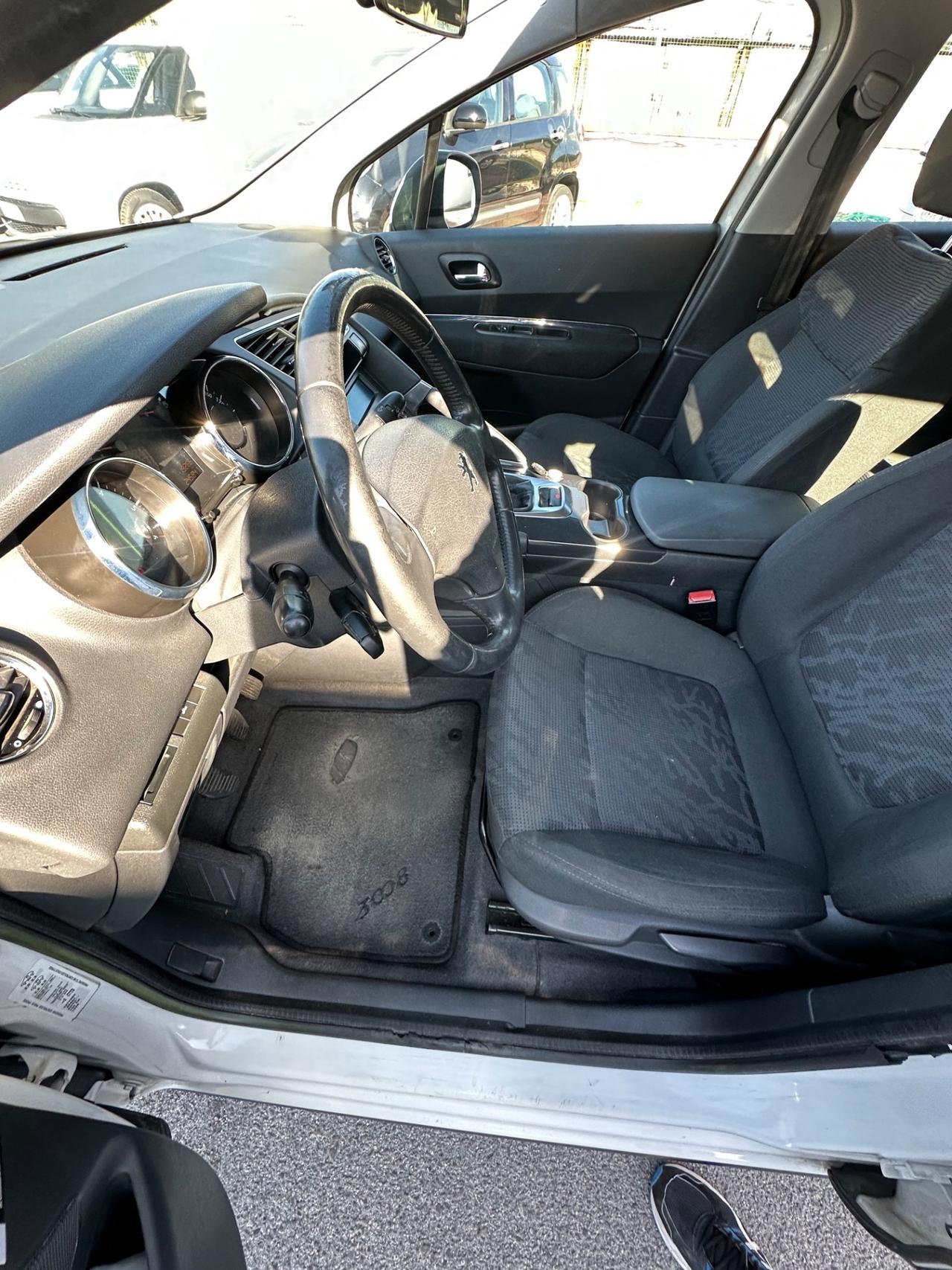 Peugeot 3008 1.6 HDi 112CV Business