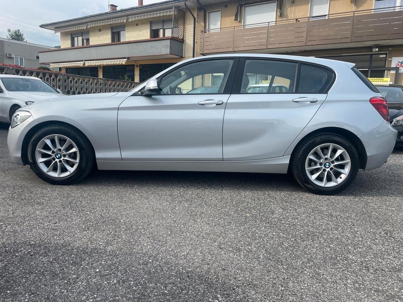Bmw 118 118d 5p. Urban