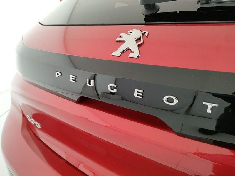Peugeot 208 PureTech 100 5 porte Allure NAVI Pack rosso elixir