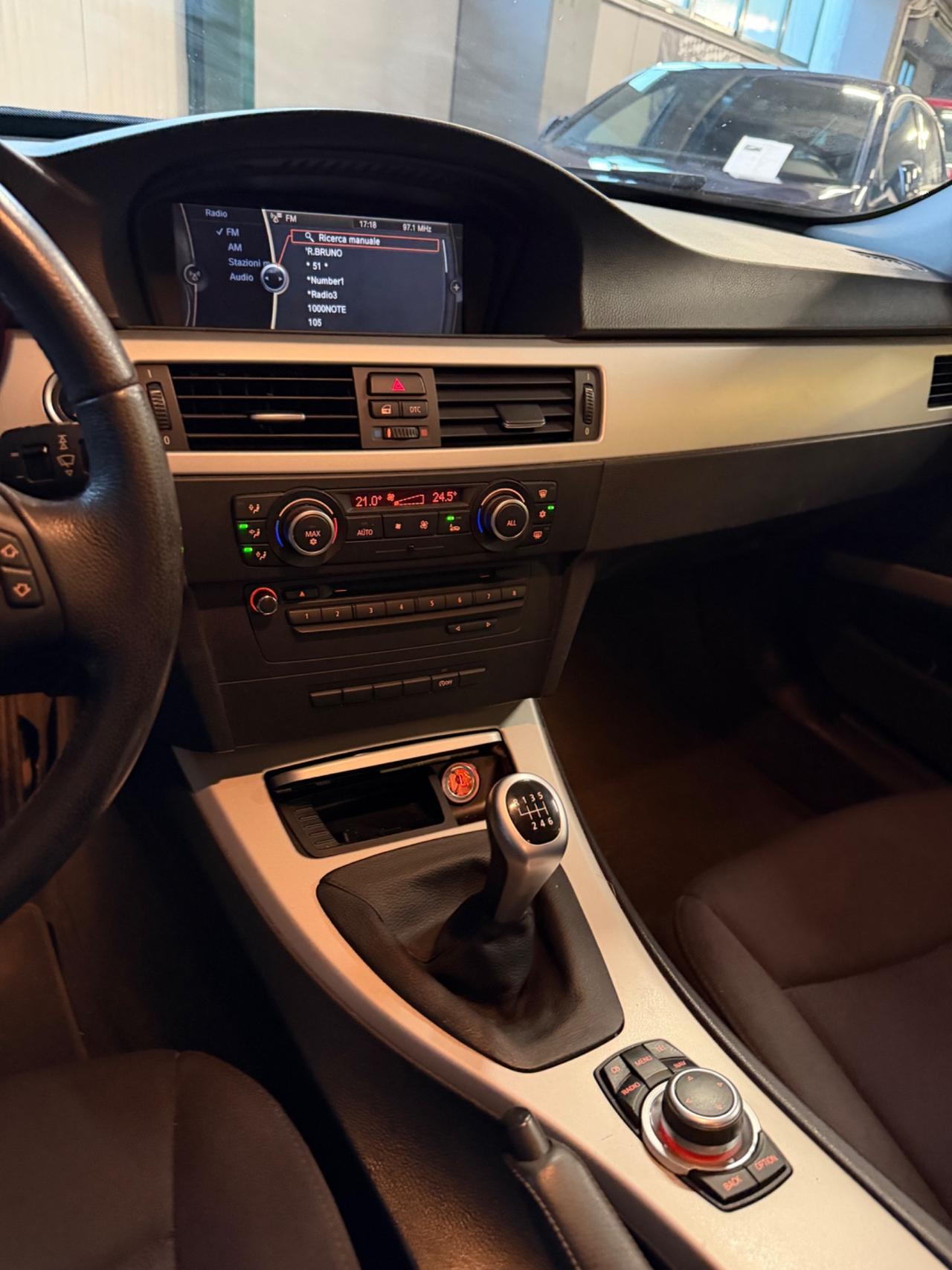 Bmw 318d TOURING ATTIVA KMCERT NAVIPRO