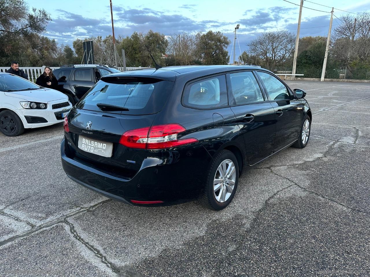 PEUGEOT 308 BlueHDi 120 S&S SW Allure