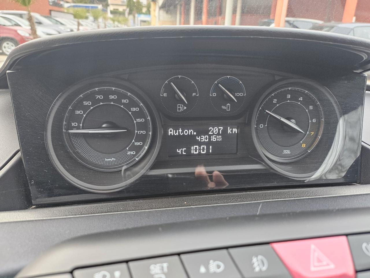 Lancia Ypsilon 1.0 FireFly 5 porte S&S Hybrid Silver