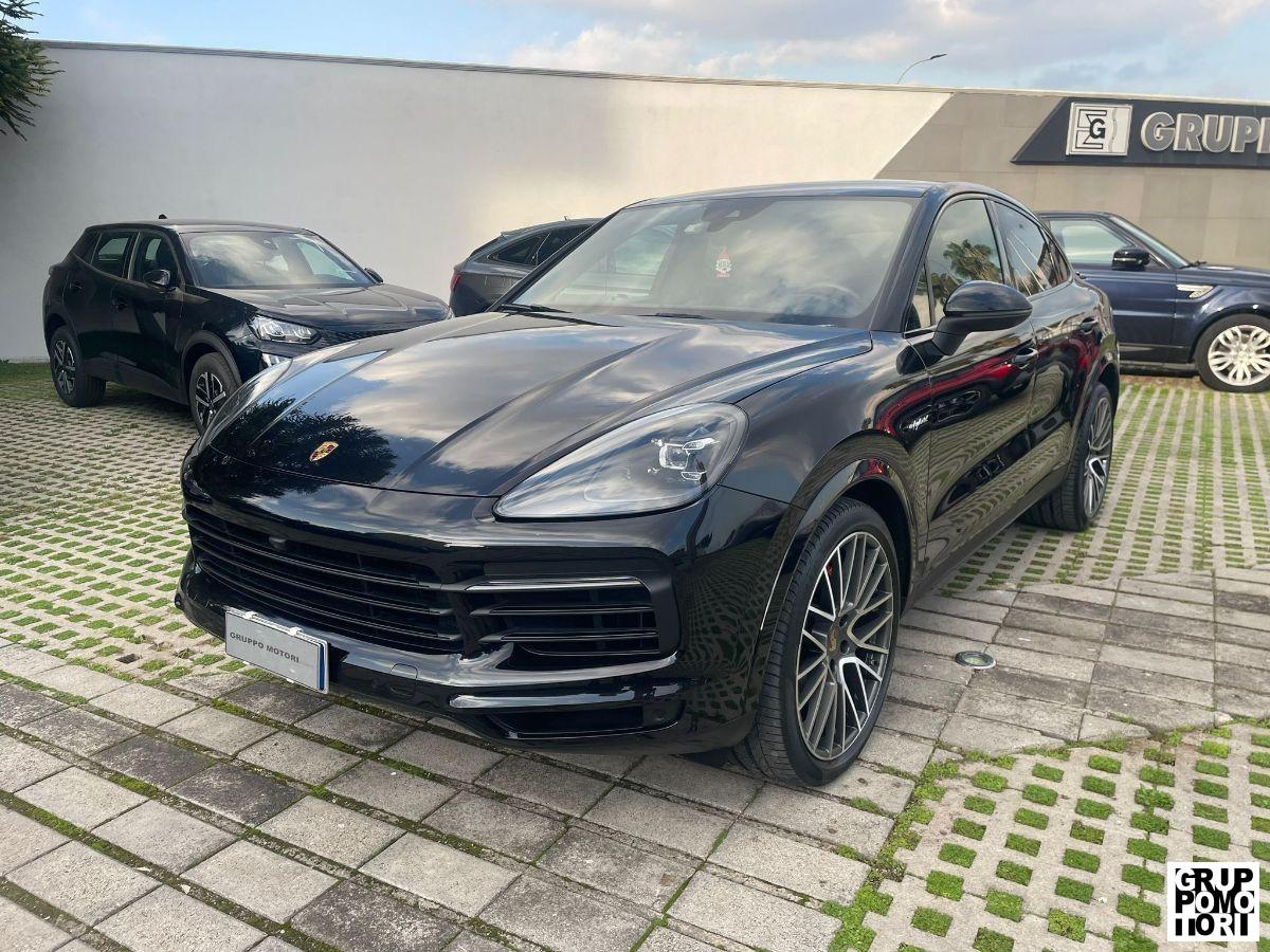 PORSCHE - Cayenne Coupe'