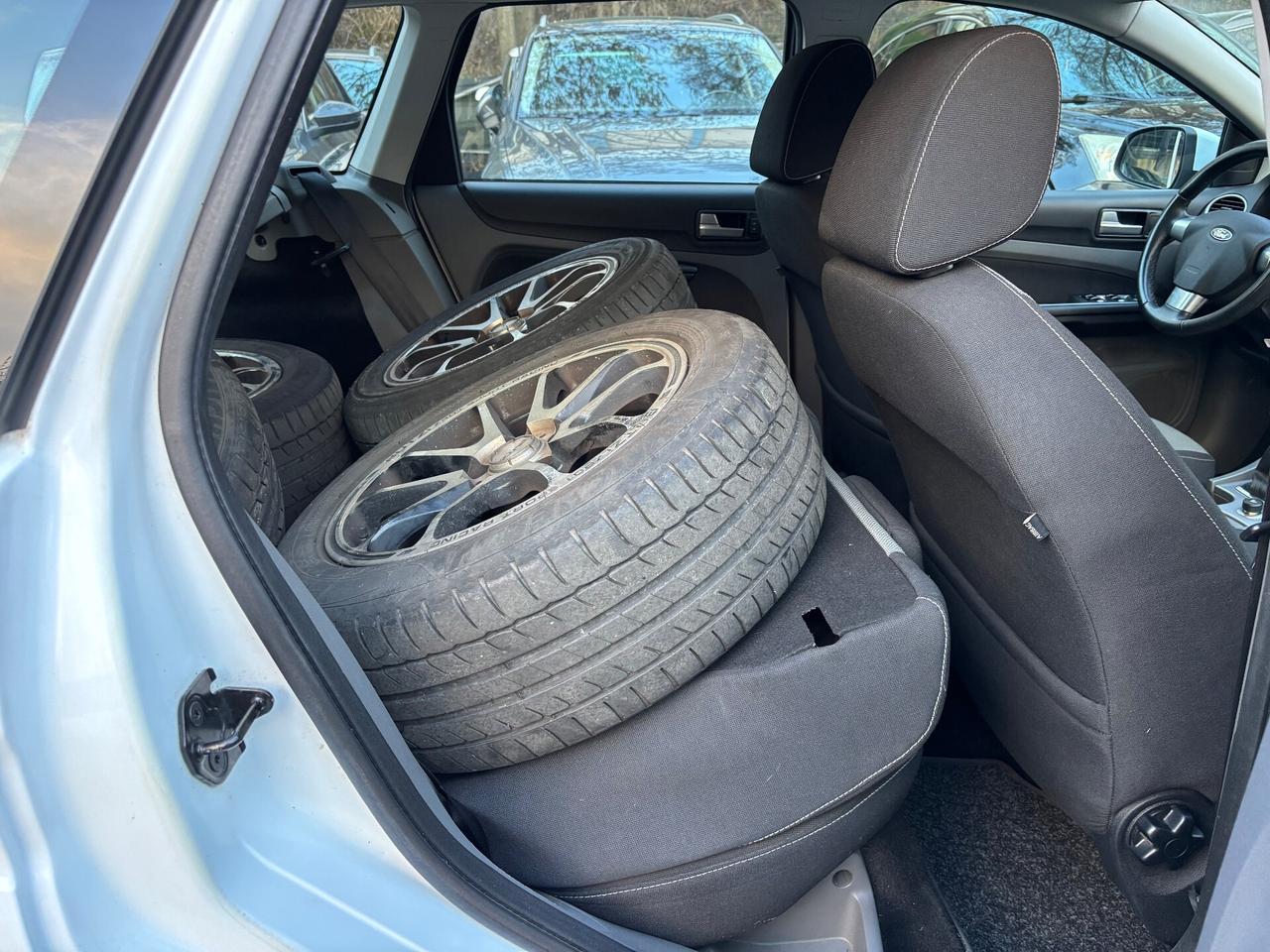 Ford Focus 1.6 TDCi 110Cv titanium