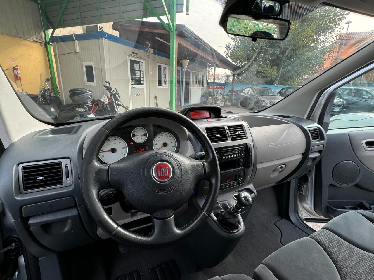Fiat Scudo Panorama 5 posti autocarro o 9 posti autovettura (motore nuovo)