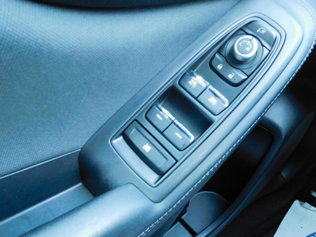 Subaru Forester 2.0 e-Boxer MHEV CVT Lineartronic Premium 150cv GANCIO TRAINO