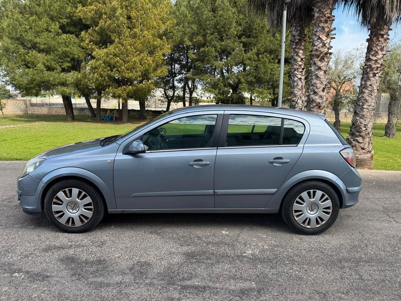 Opel Astra 1.9 CDTI 120CV 5 porte Cosmo