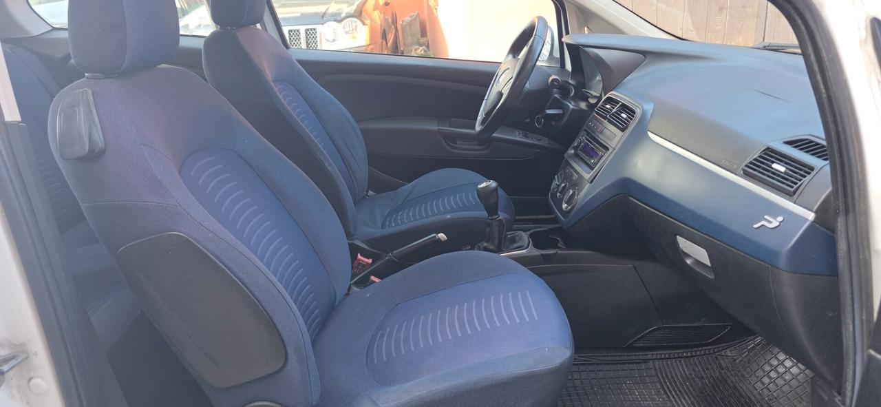 Fiat Grande Punto 1.3 MJT 75 CV 3 porte neopatentati