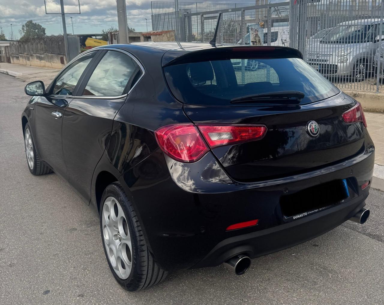 Alfa Romeo Giulietta 1.6 JTDm-2 105 CV Distinctive