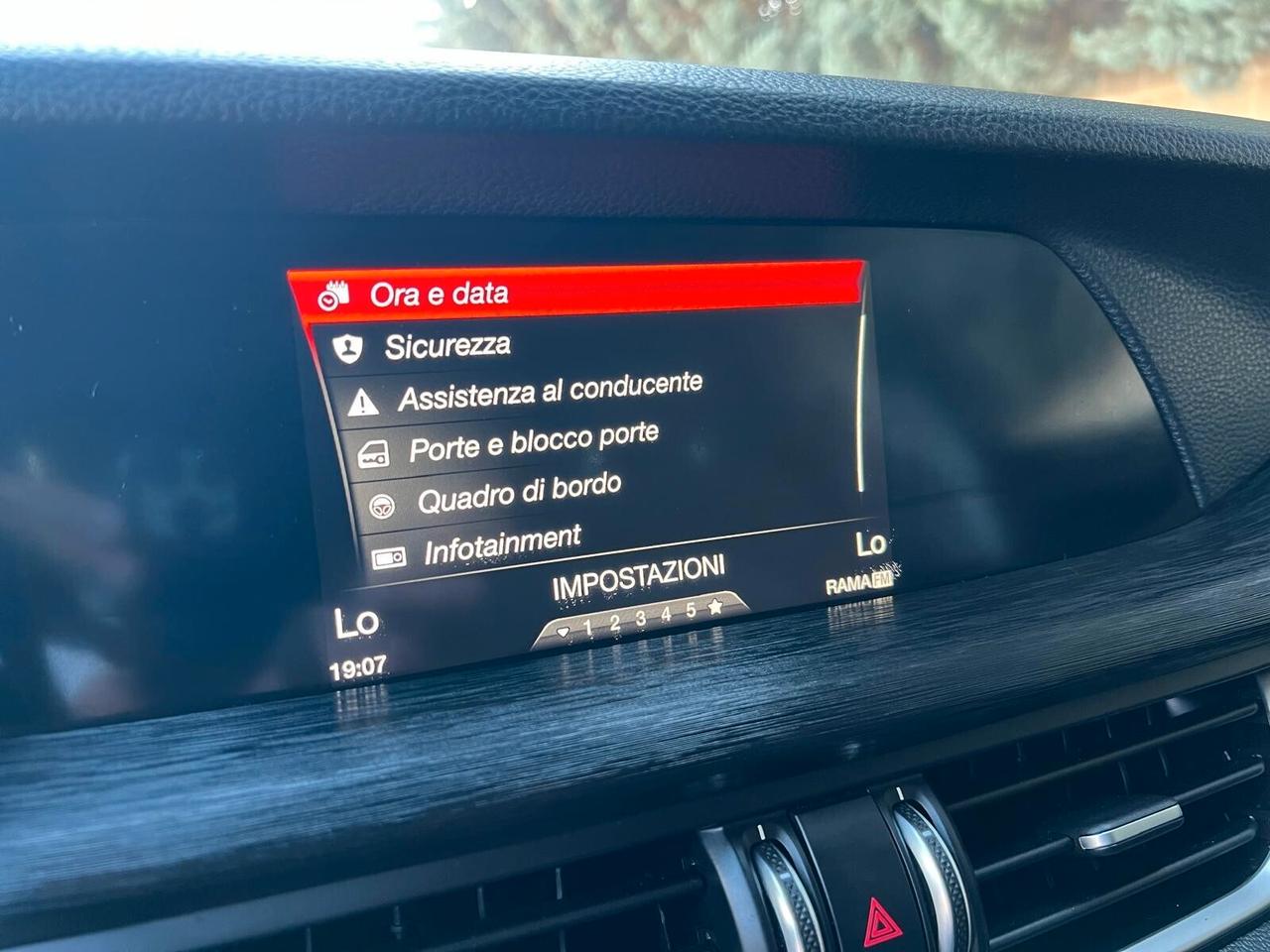 Alfa Romeo Stelvio 2.2 Turbodiesel 190 CV AT8 Q4