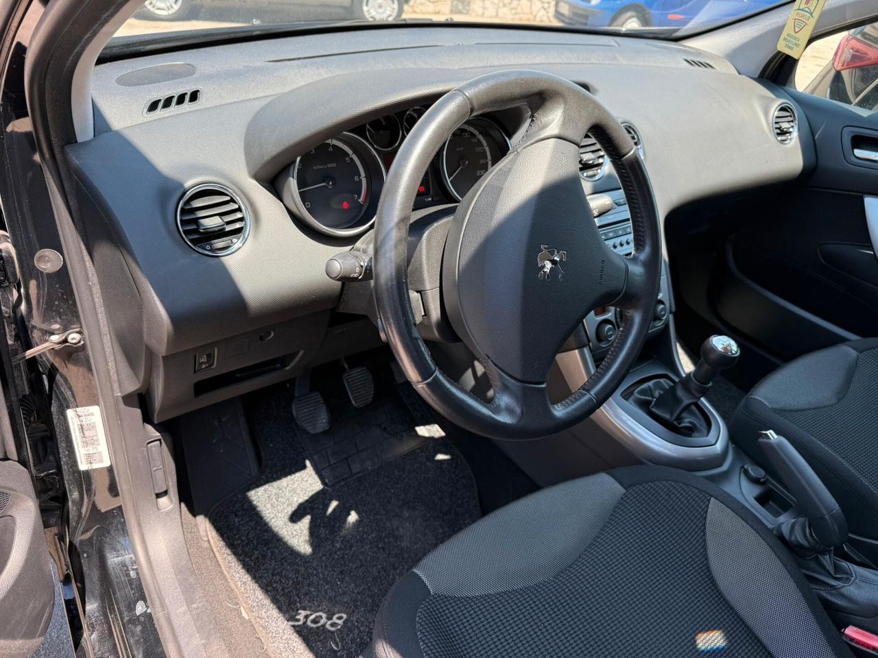 Peugeot 308 1.6 VTi 120CV 5p. Tecno