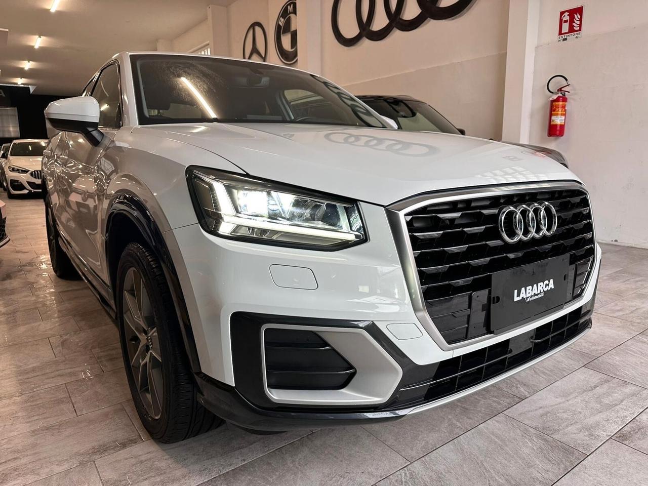 Audi Q2 30 TFSI Business Design